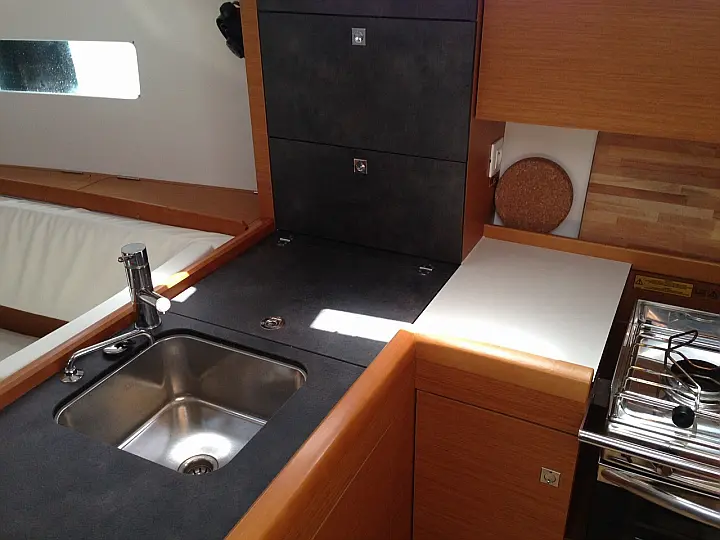 Sun Odyssey 349 (3 cab.) - 