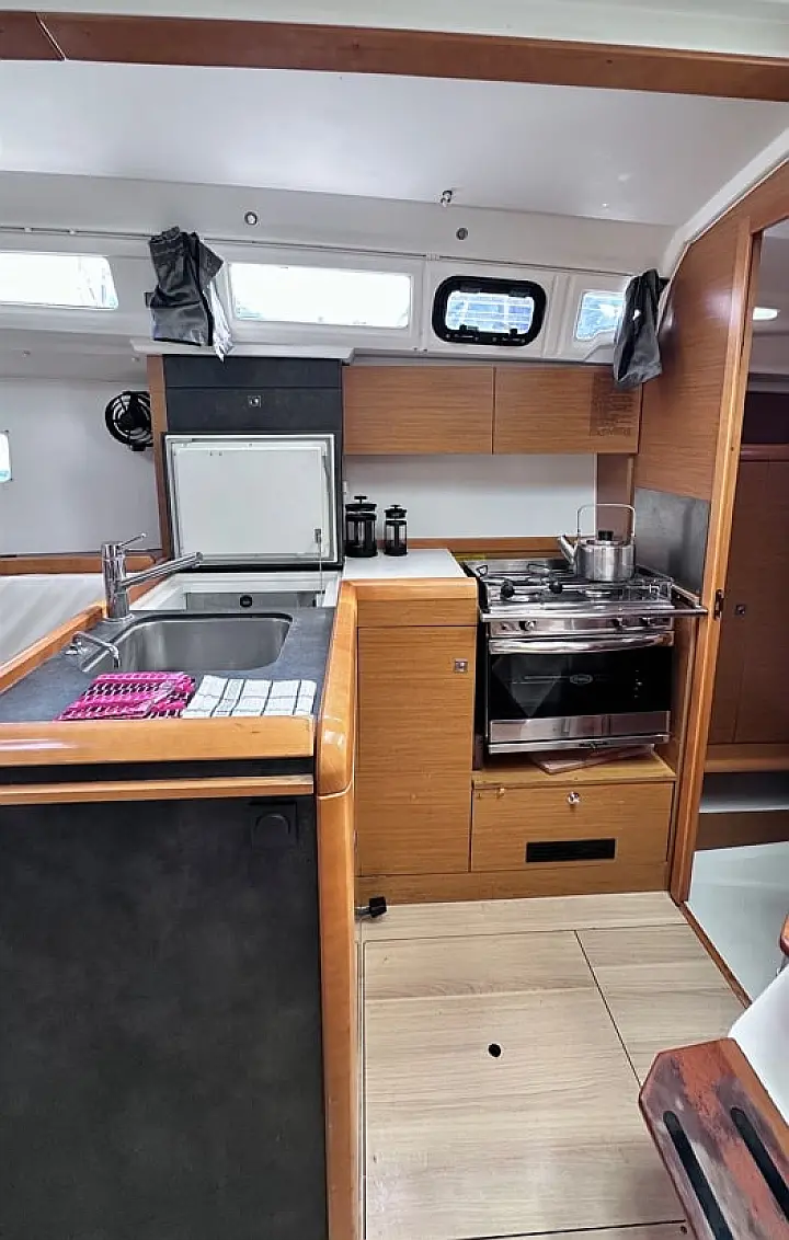 Sun Odyssey 349 (3 cab.) - 
