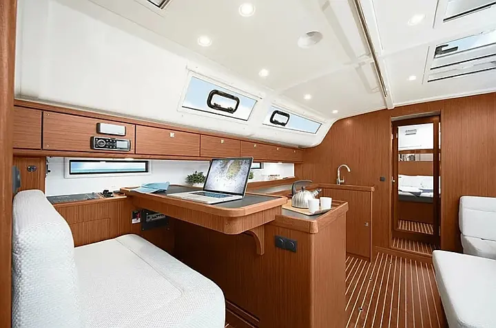 Bavaria Cruiser 51 (5 cab.) - 