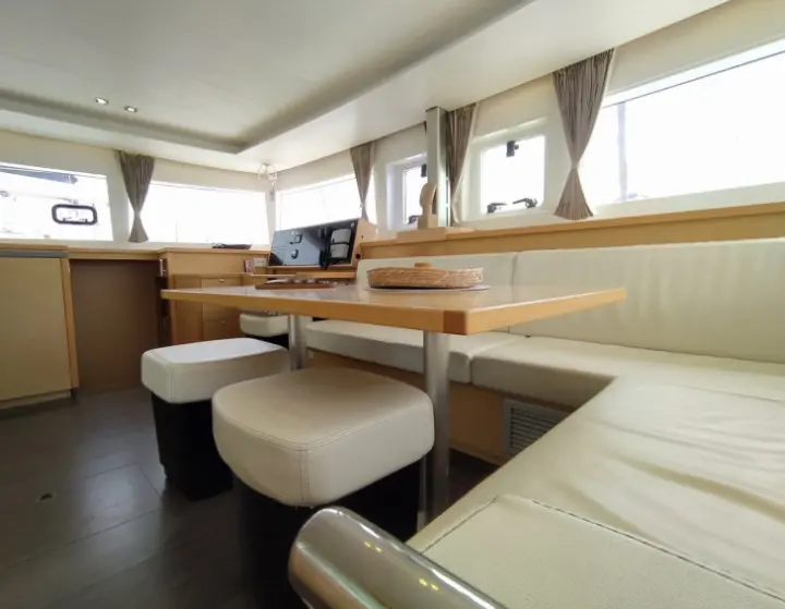 Lagoon 450 F (4 cab) - 