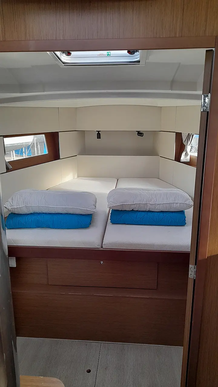 Oceanis 38.1 (3 cab.) - 