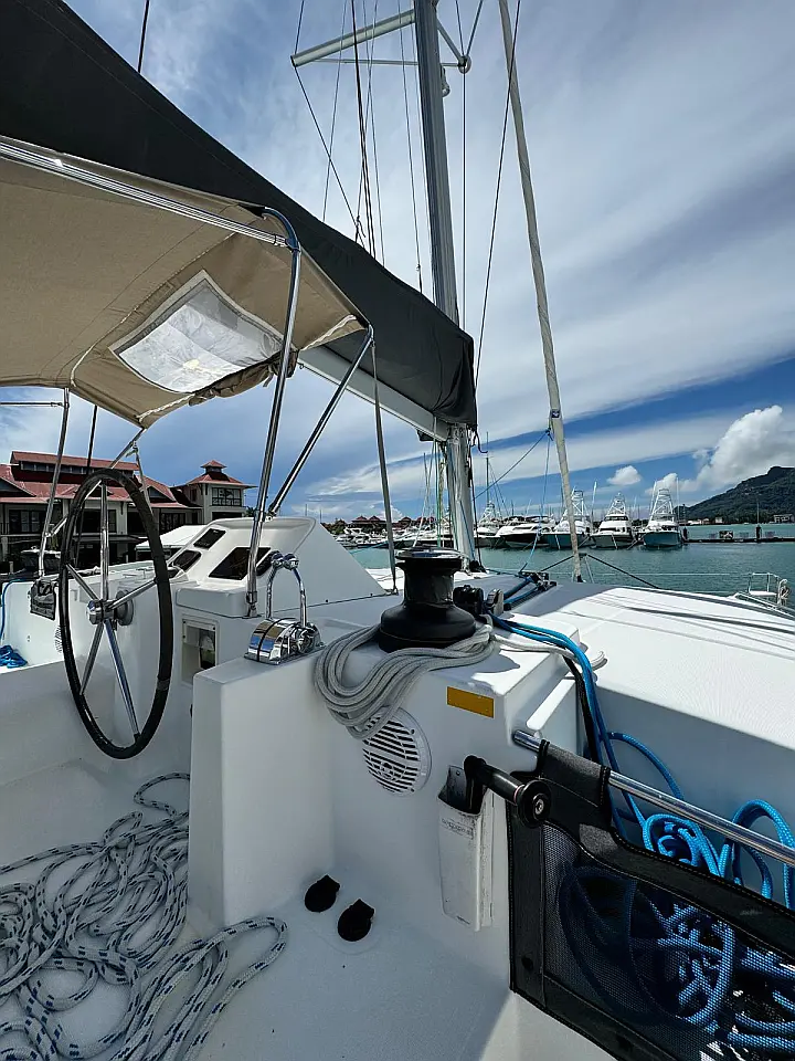 Lagoon 450F - 