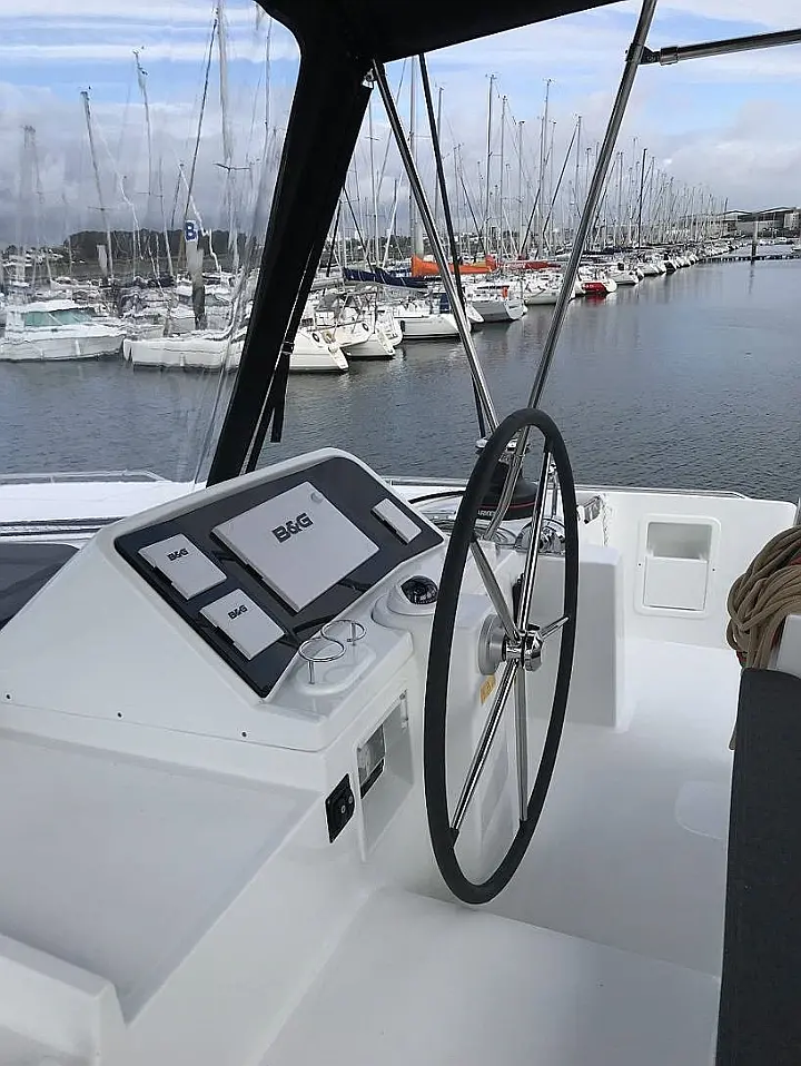 Lagoon 450F - 