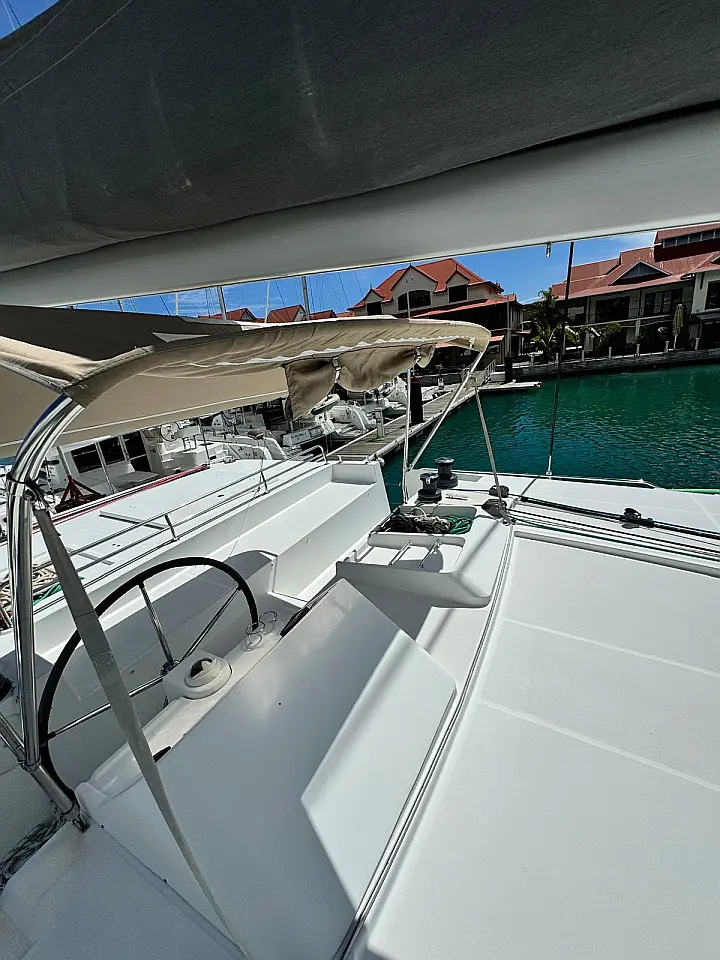 Lagoon 450F - 