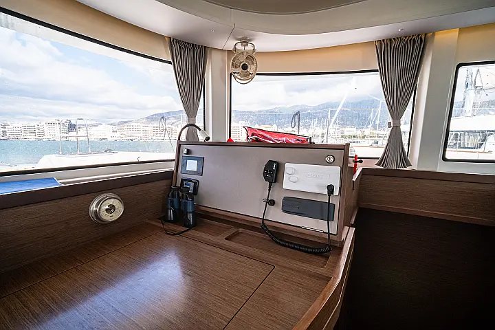 Lagoon 42 - 
