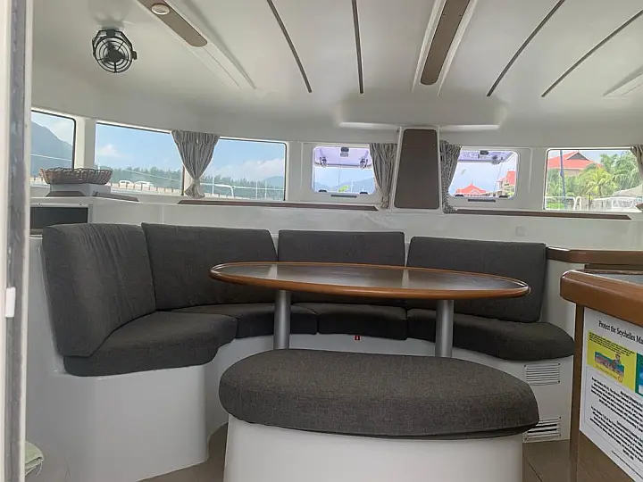 Lagoon 380 - 