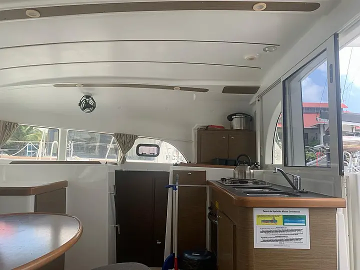 Lagoon 380 - 