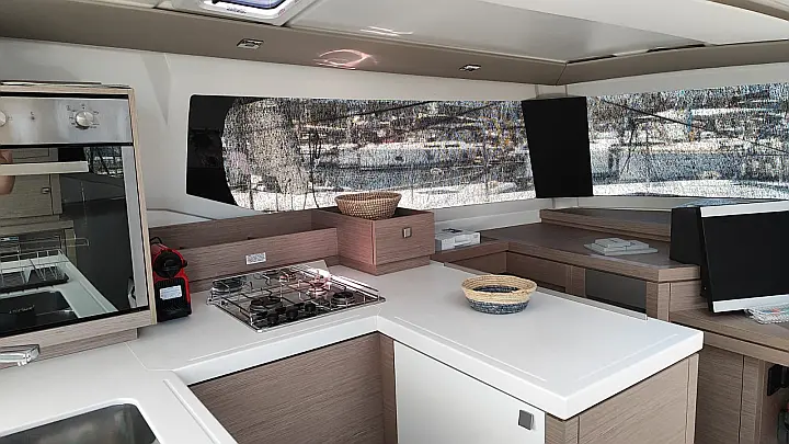Fountaine Pajot Astrea 42 - 