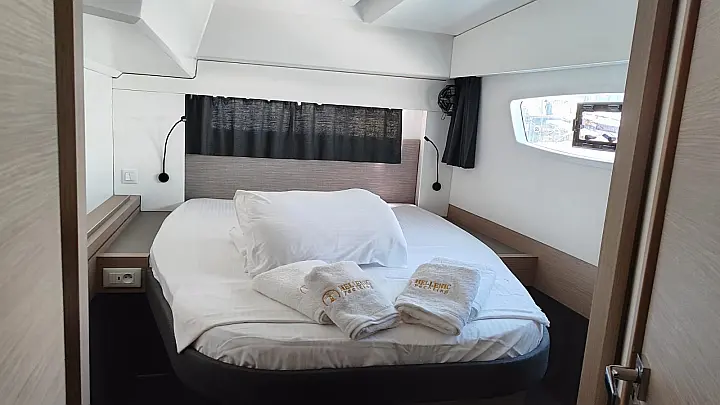 Fountaine Pajot Astrea 42 - 
