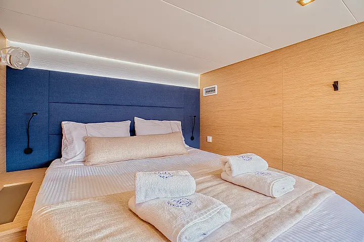 Aura 51 - 