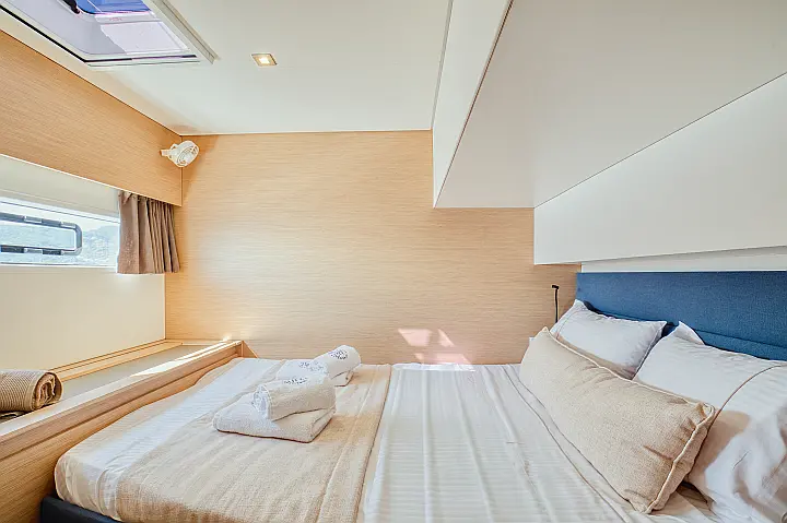 Aura 51 - 
