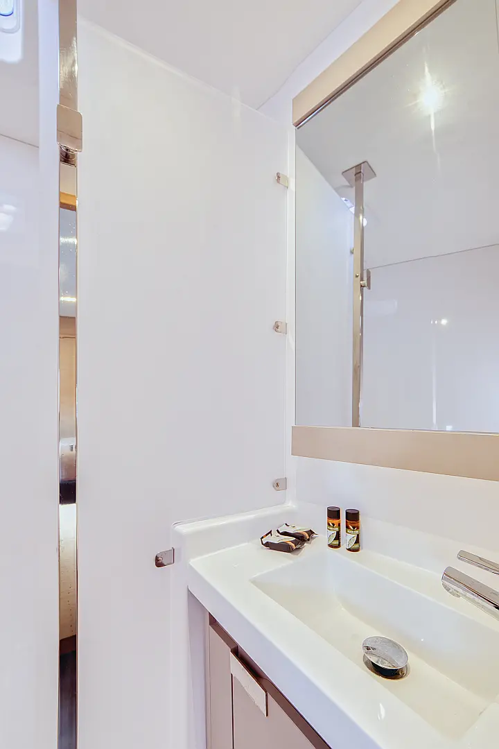 Aura 51 - 