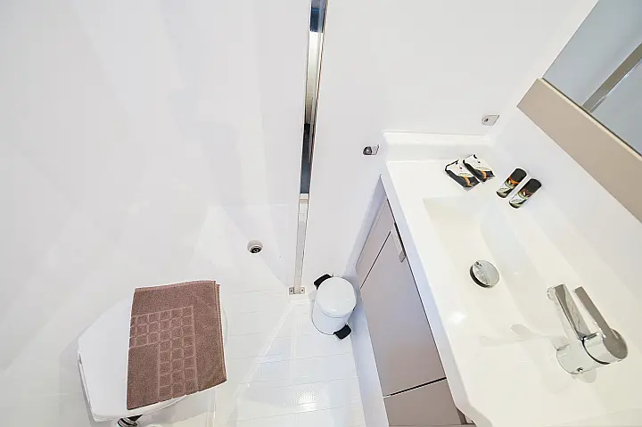 Aura 51 - 