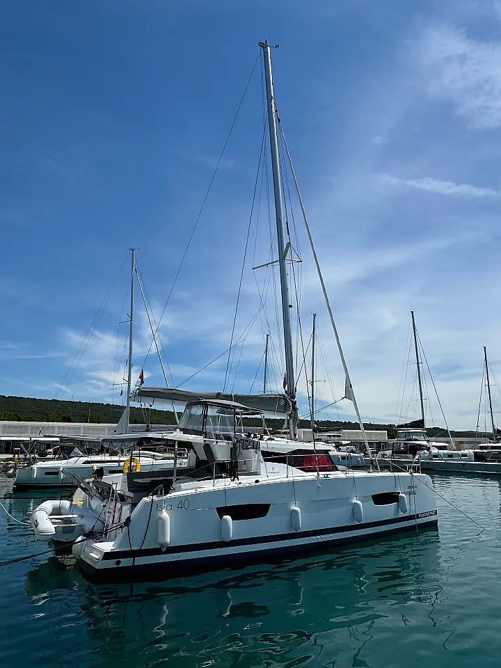 Isla 40 - 