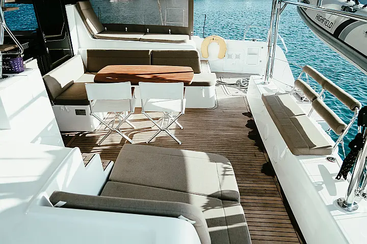 Lagoon 42 - 