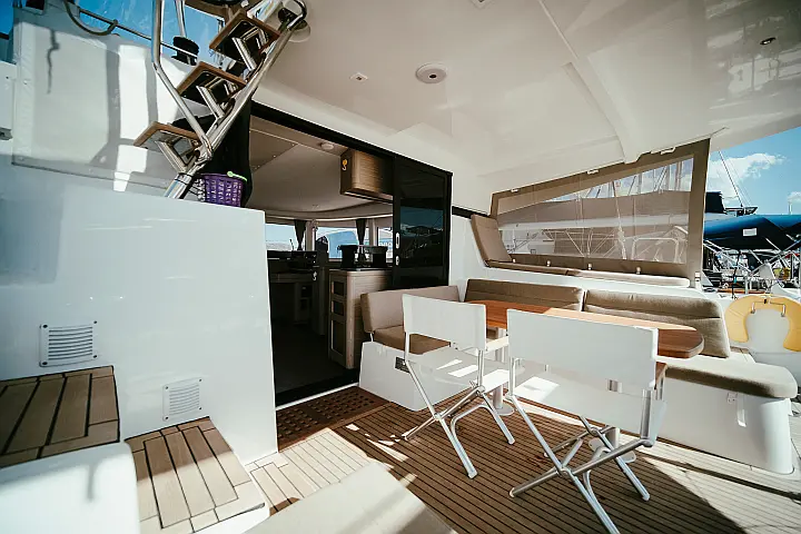 Lagoon 42 - 