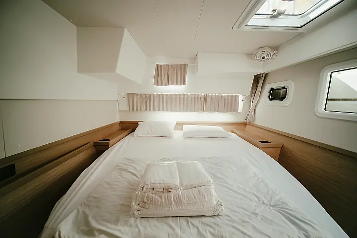 Lagoon 42 - 