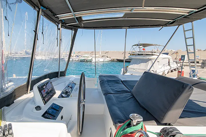 Lagoon 46 A/C & GEN & WM - 