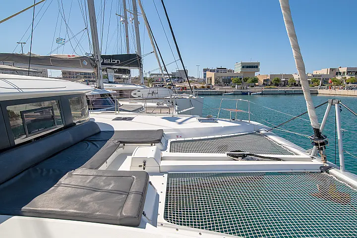 Lagoon 46 A/C & GEN & WM - 