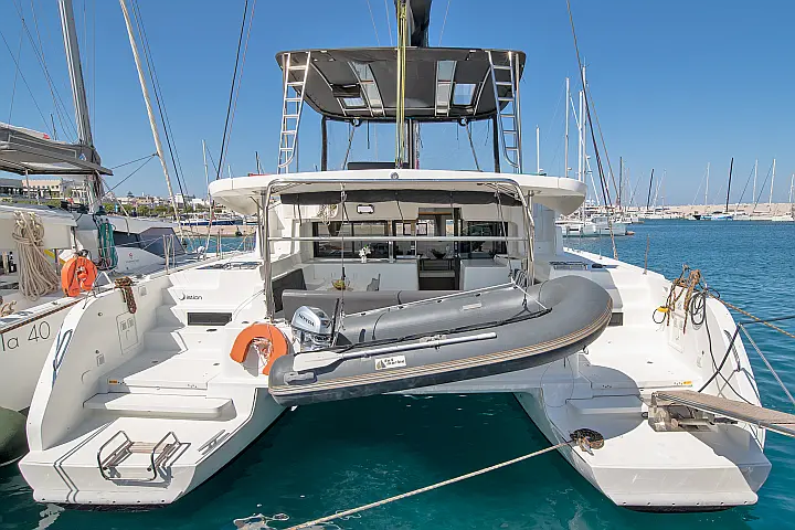 Lagoon 46 A/C & GEN & WM - 