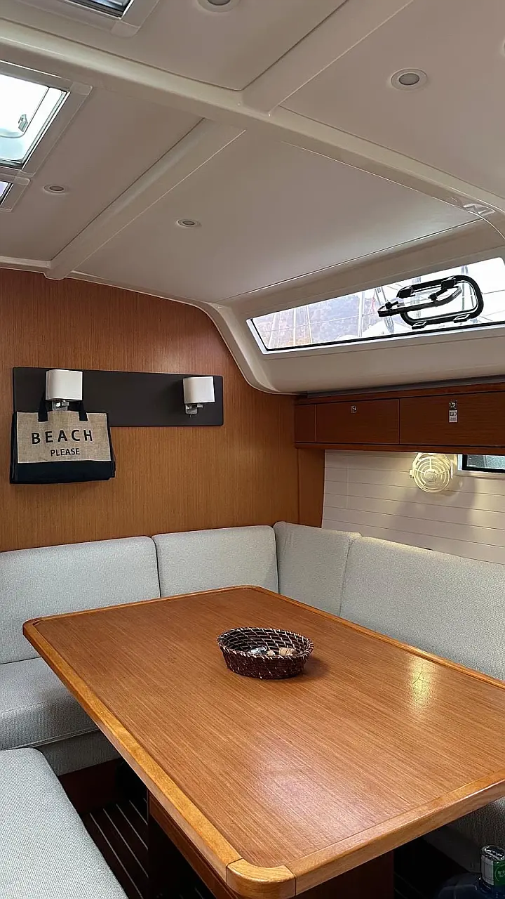 Bavaria Cruiser 51 - 