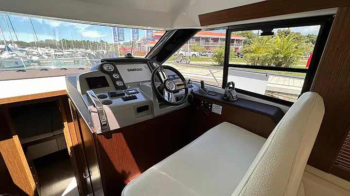 Bavaria Virtess 420 Fly - 
