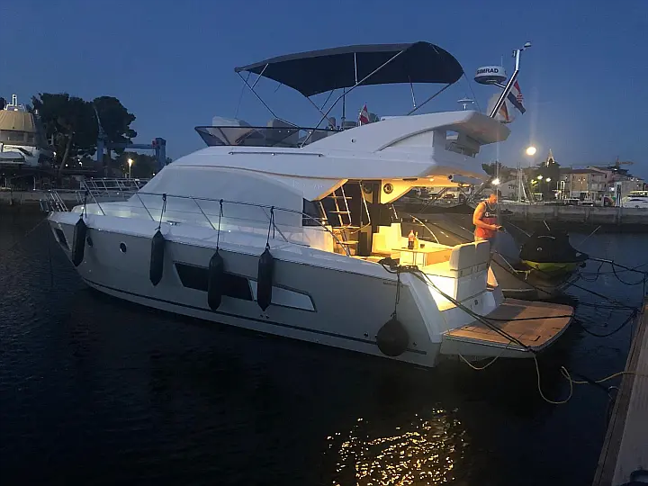 Bavaria Virtess 420 Fly - 