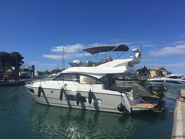 Bavaria Virtess 420 Fly - 