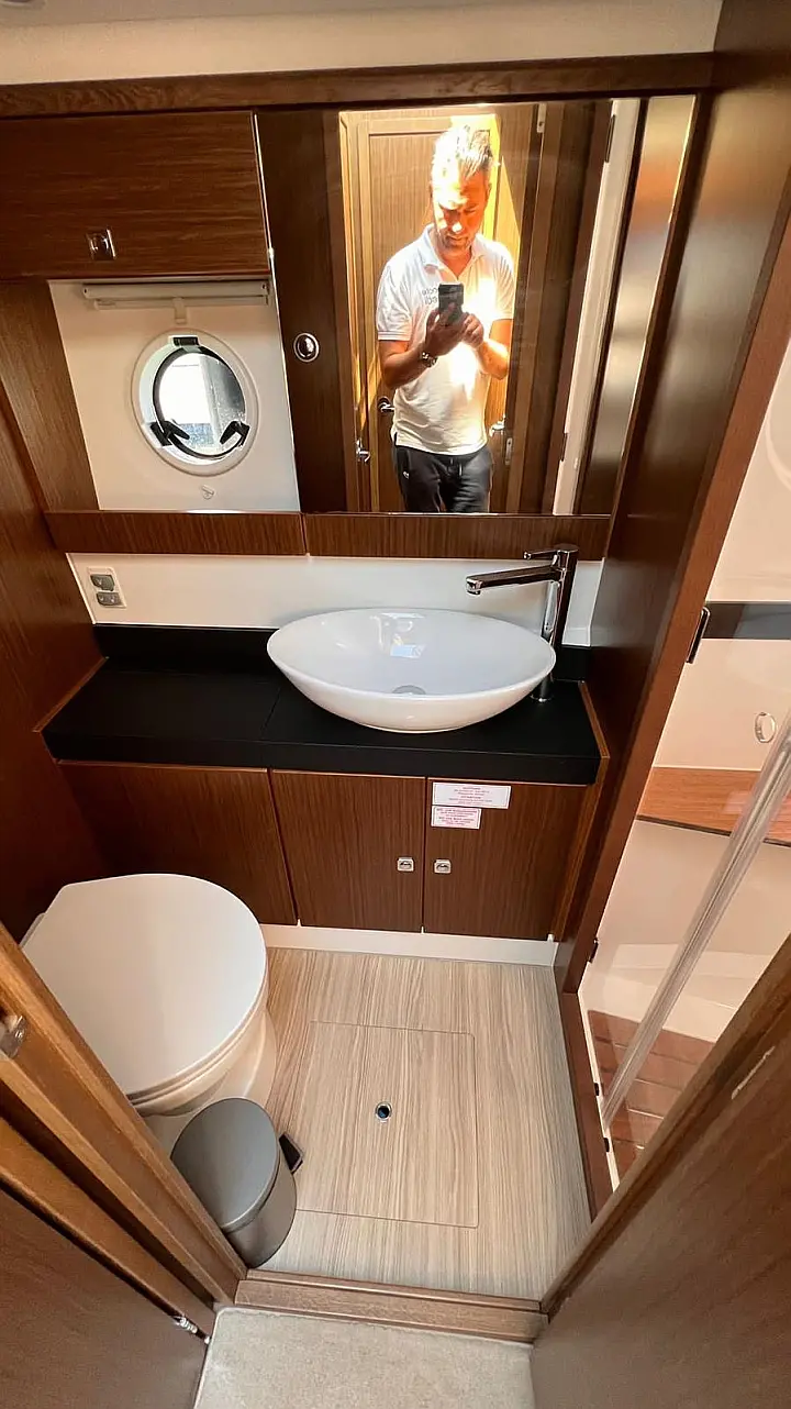 Bavaria Virtess 420 Fly - 