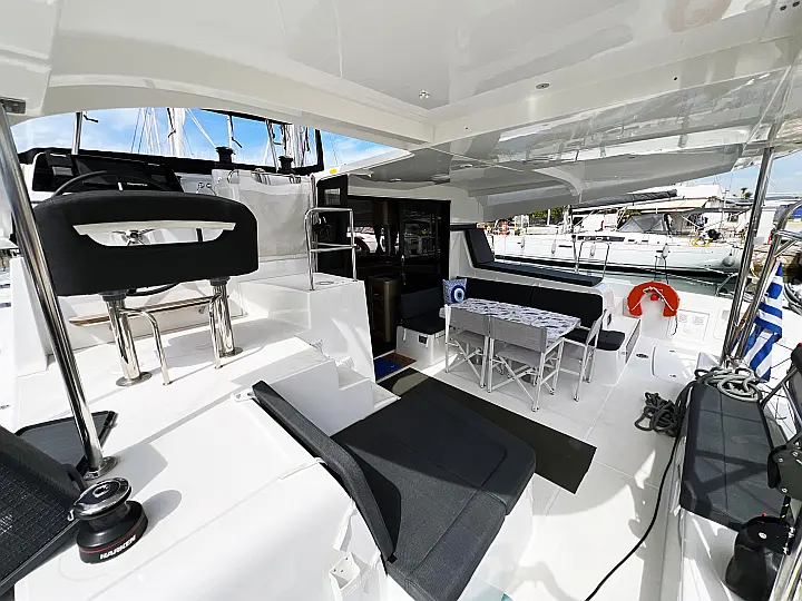 Lagoon 42 - 