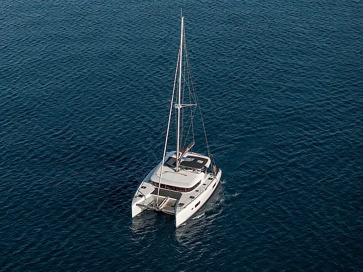 Lagoon 42 - 