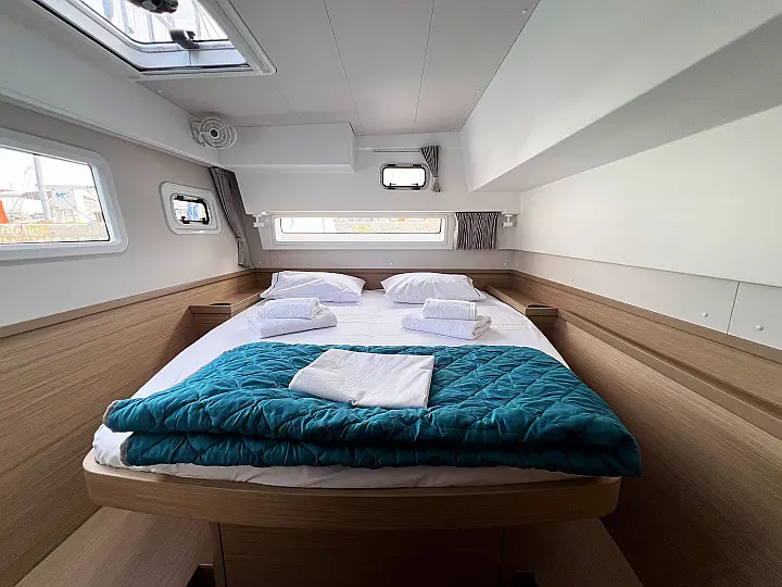Lagoon 42 - 