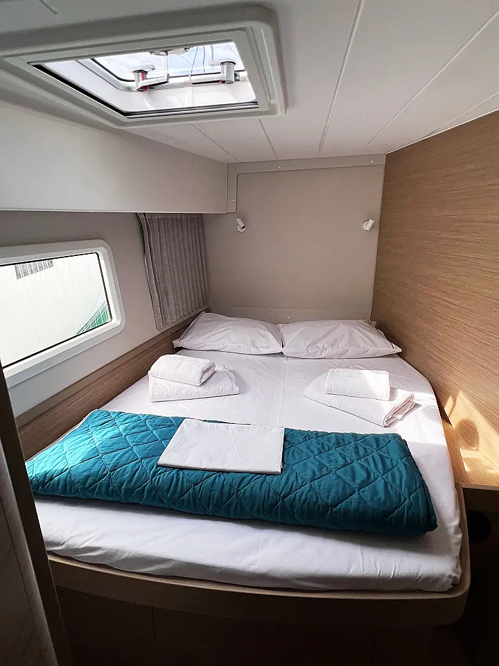 Lagoon 42 - 