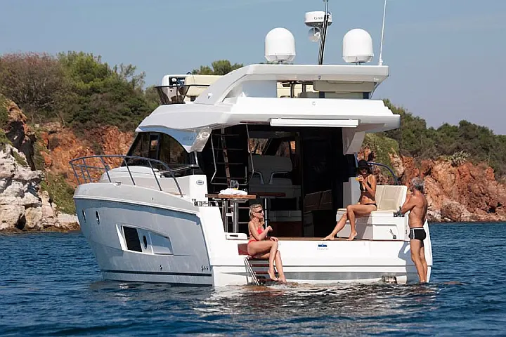 Bavaria Virtess 420 Fly - 