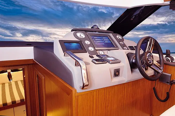 Bavaria Virtess 420 Fly - 