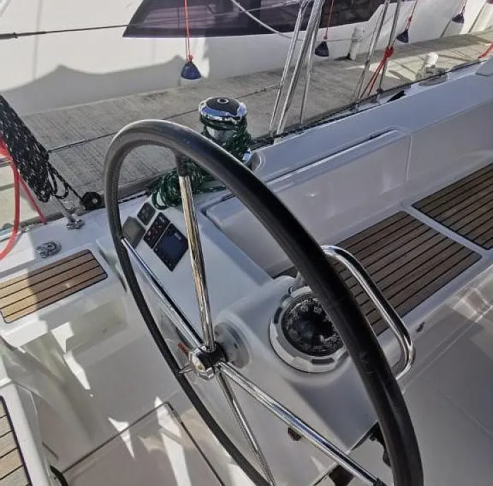 Beneteau Oceanis 48 (Owner's version) - 