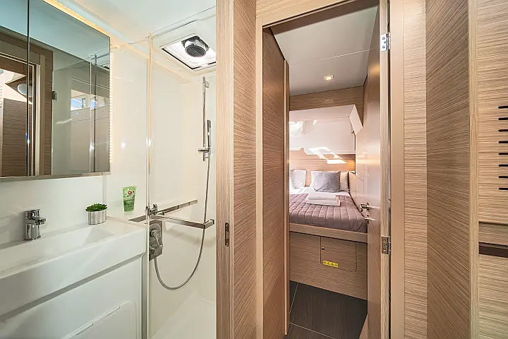 Lagoon 38 - 