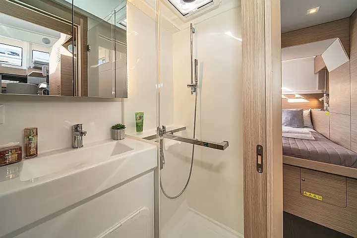 Lagoon 38 - 