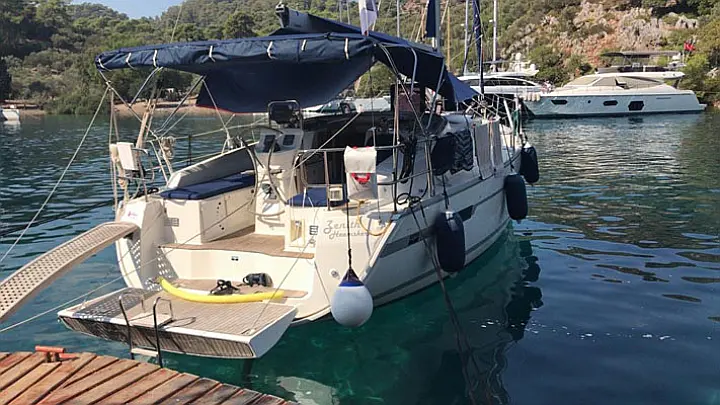 Bavaria Cruiser 36 - 