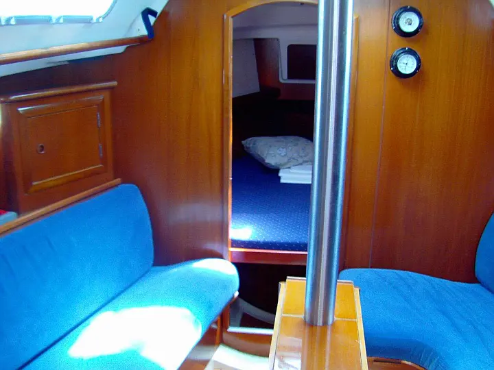 Beneteau Oceanis 331 Clipper - 