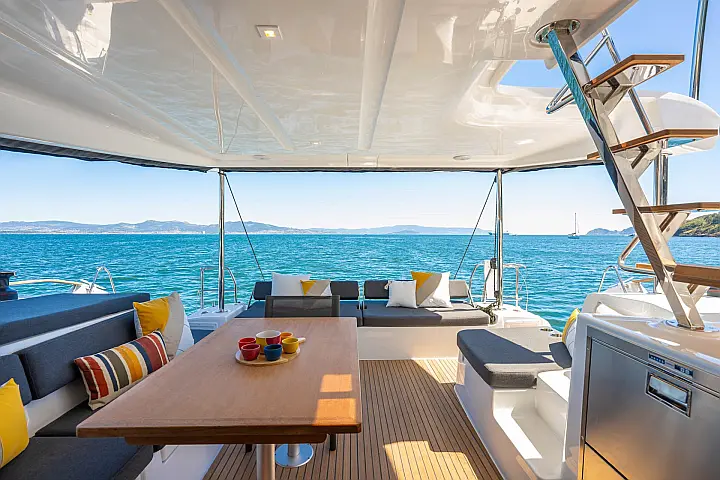 Lagoon 43 (6 cab.) - 
