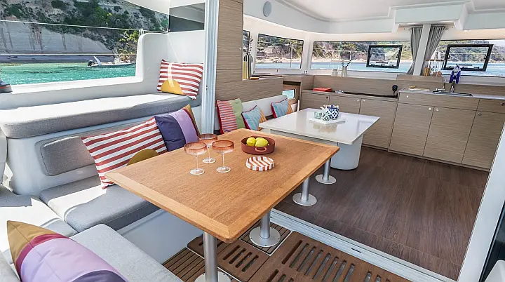 Lagoon 38 (6 cab.) - 
