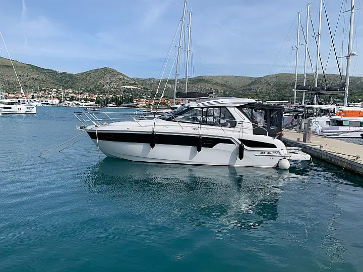 Bavaria Sport 330 HT - 