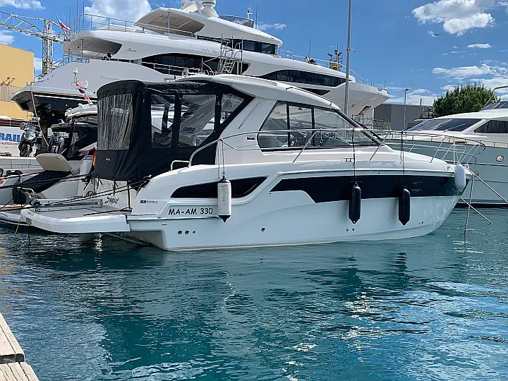 Bavaria Sport 330 HT - 