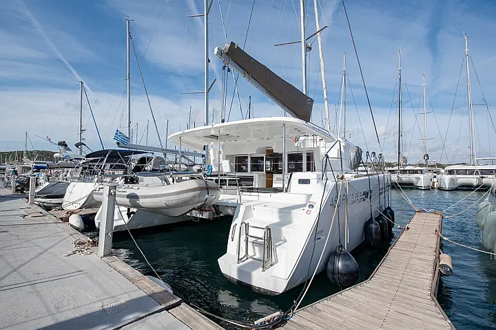 Lagoon 450 Fly - 