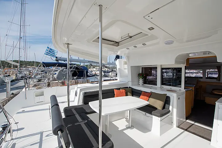 Lagoon 450 Fly - 