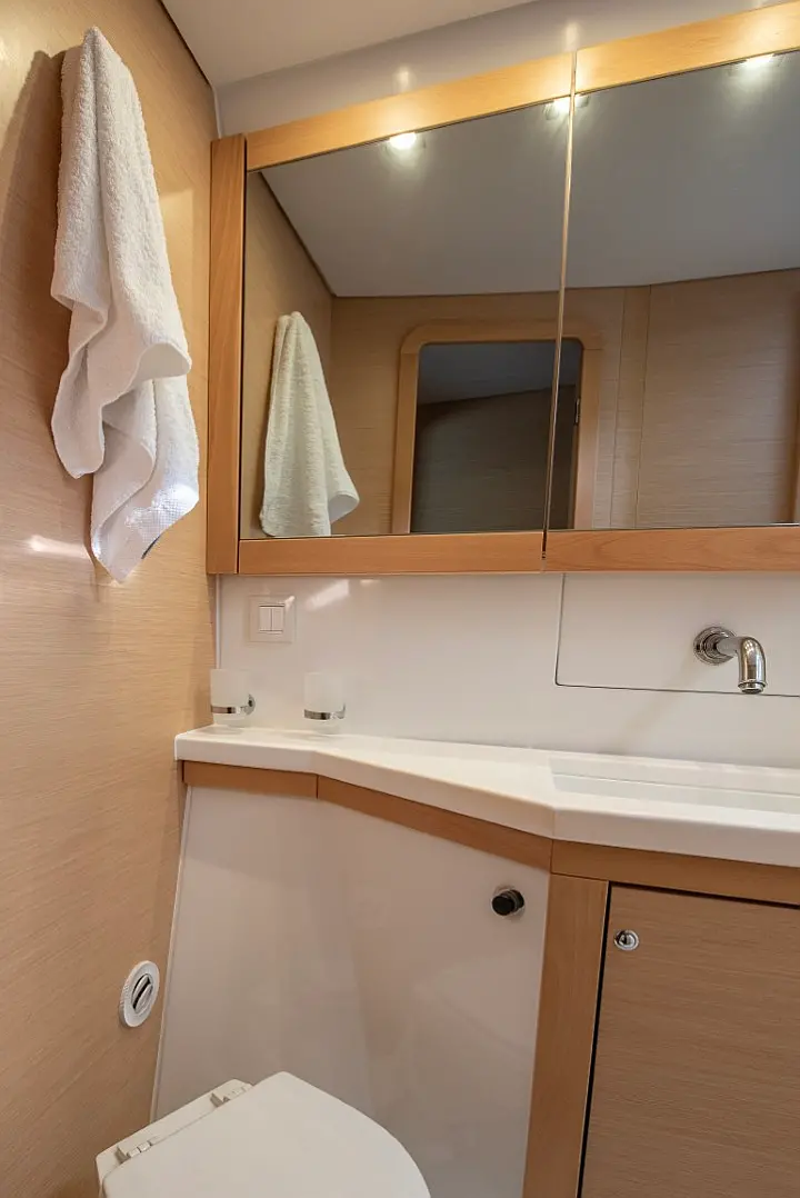 Lagoon 450 Fly - 