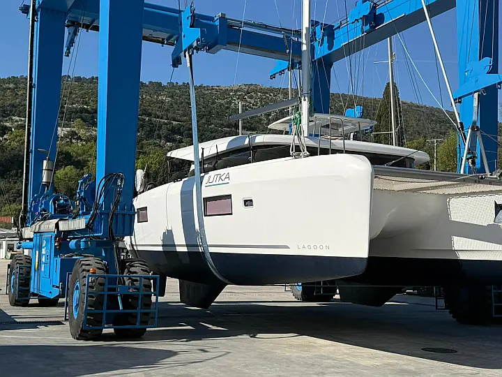 Lagoon 42 - 