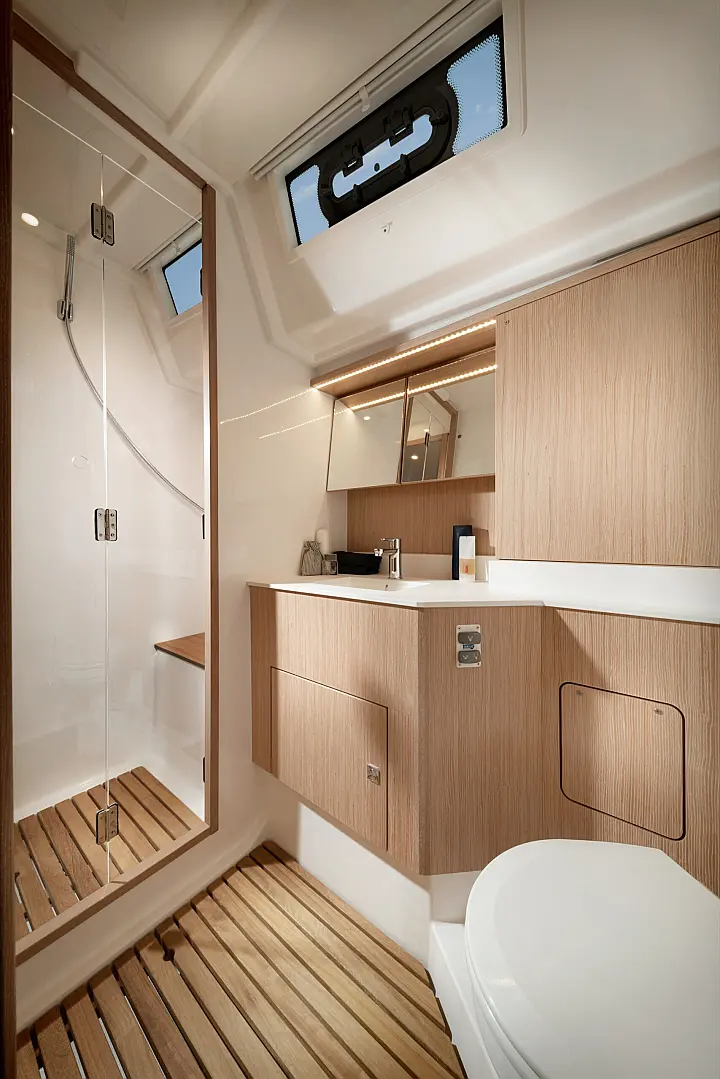 Bavaria C46 - 