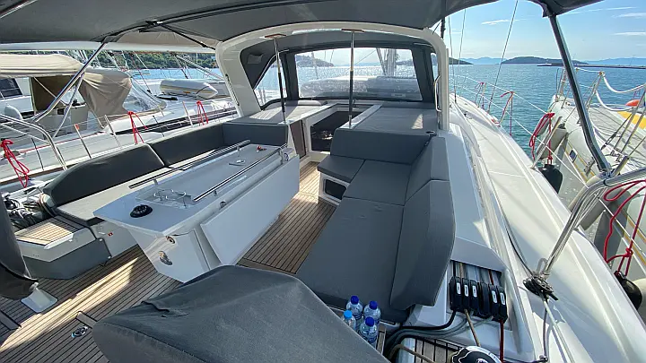 Oceanis 51.1 (AC, Gen, Watermaker) - 